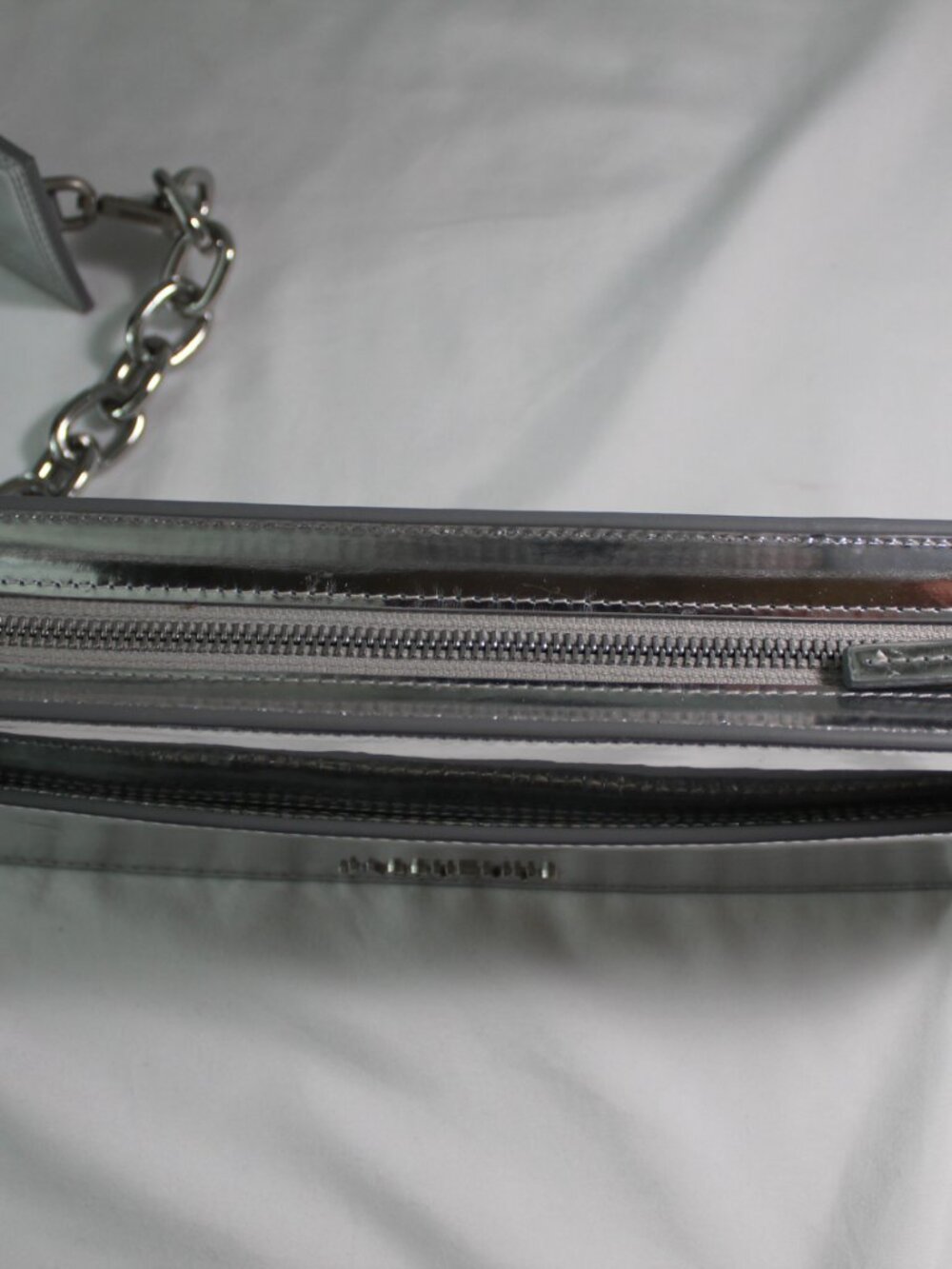 Jacquemus Silver Patent Leather Shoulder Bag Zip Top - Picture 5 of 14